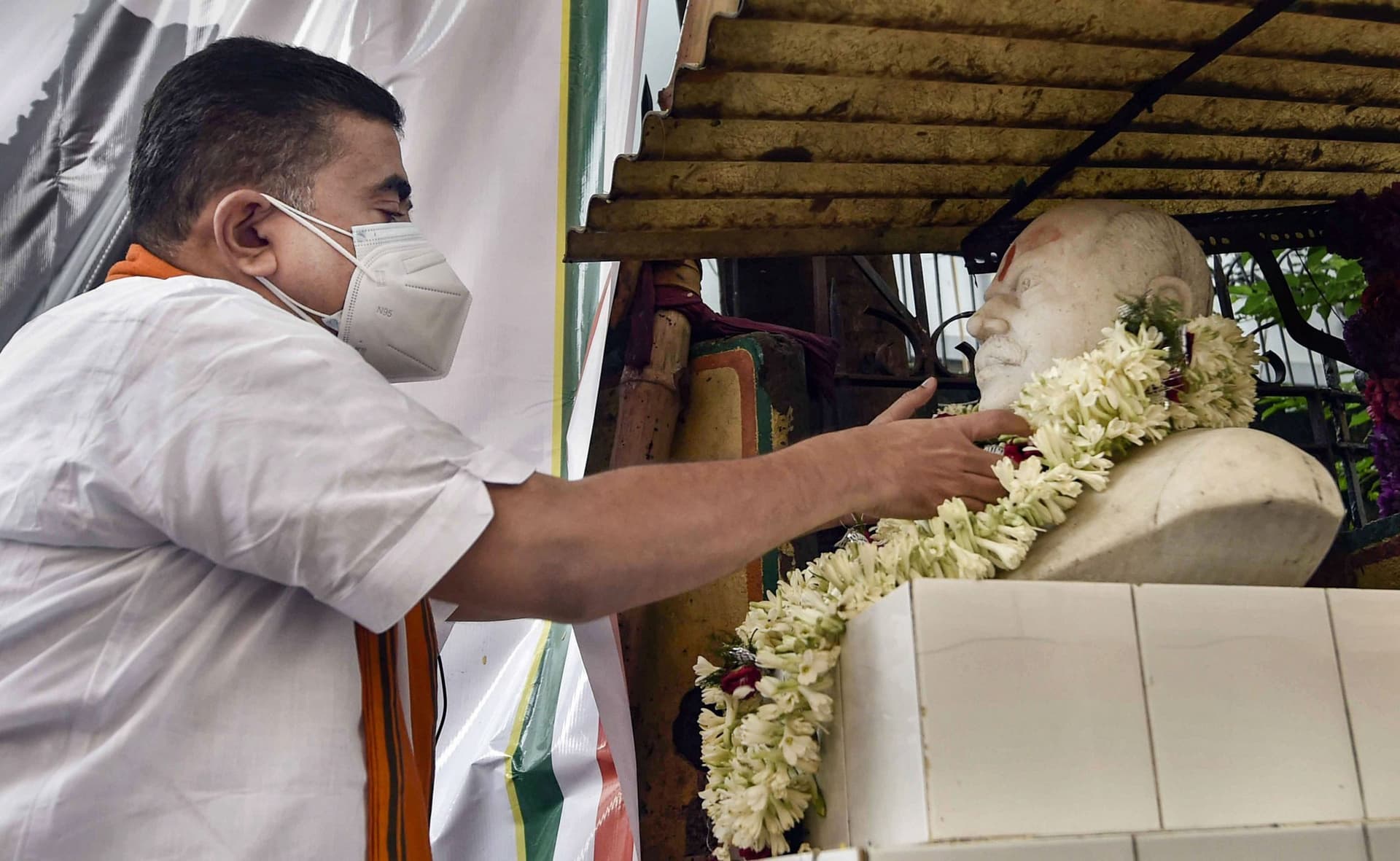 भाजपा ने पश्चिम बंगाल दिवस मनाया, शुभेंदु बोले- BJP नहीं करती राज्य के बंटवारे का समर्थन