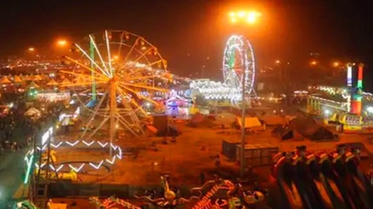 सोनपुर मेले में जीविका दीदी के लिट्टी-चोखा की बढ़ी डिमांड, खगड़िया का पेड़ा और नालंदा की लहठी भी फेमस