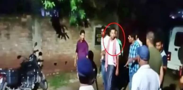अगवा नहीं गिरफ्तार हुआ था BMP का जवान शशिभूषण सिंह, सोना लूट मामले का निकला मास्टरमाइंड अगवा नहीं गिरफ्तार हुआ था BMP का जवान शशिभूषण सिंह, सोना लूट मामले का निकला मास्टरमाइंड