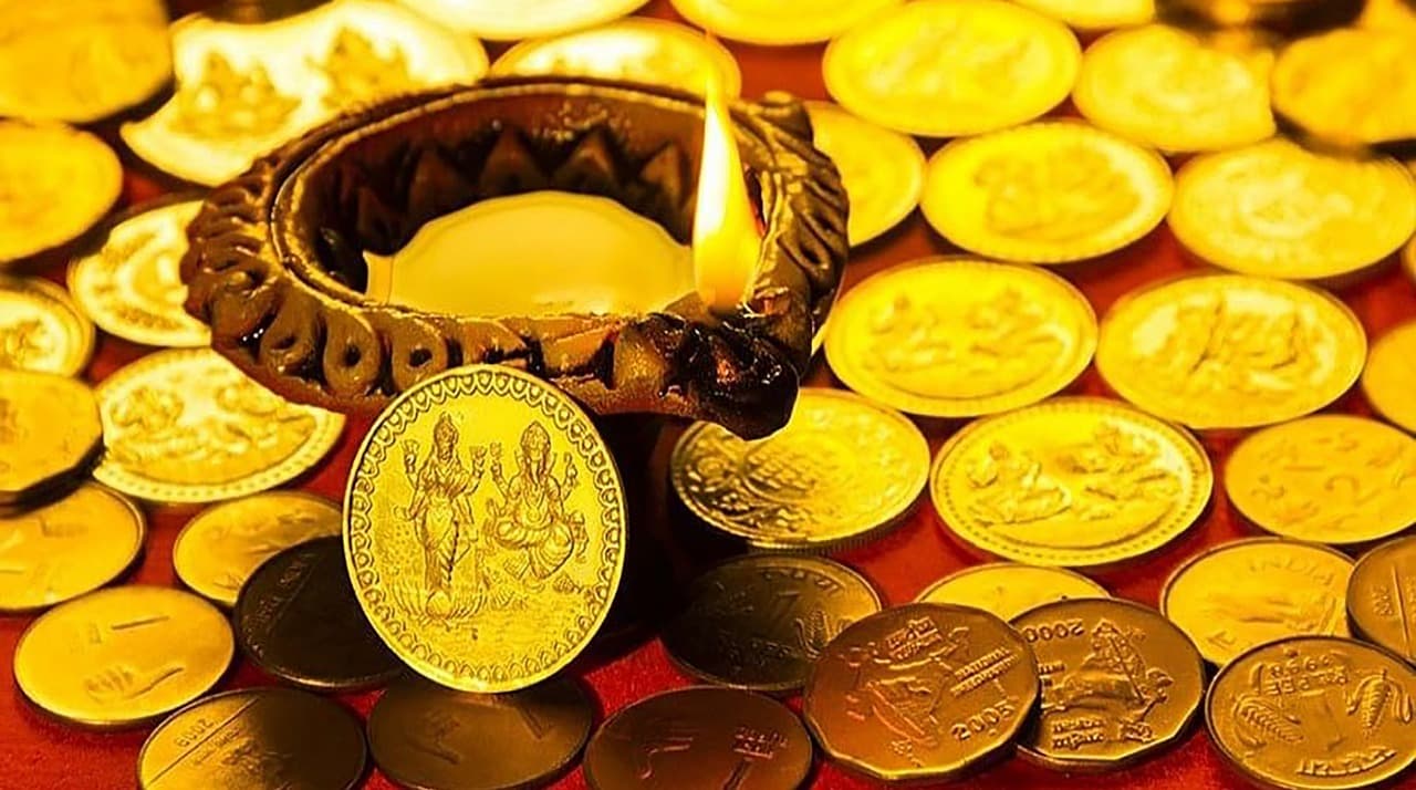 Dhanteras 2020 Puja Vidhi, Timings, Samagri, Muhurat: धनतेरस की पूजा शुभ मुहूर्त में करने पर साल भी नहीं होती है धन की कमी, जानें पूजा सामगी, मंत्र और पूजा करने का सही समय…