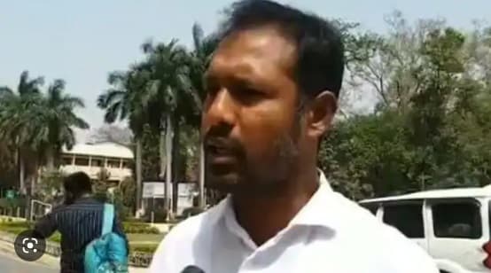 जहरीली शराबकांड: मृतकों के पक्ष में उतरा माले, विधायक मंजिल ने कहा- सरकार दे मुआवजा, वर्ना करेंगे आंदोलन