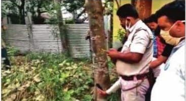 उत्तर दिनाजपुर में BJP कार्यकर्ता के घर के पास मिली बम से भरी बोरी, TMC पर लगाया आरोप उत्तर दिनाजपुर में BJP कार्यकर्ता के घर के पास मिली बम से भरी बोरी, TMC पर लगाया आरोप