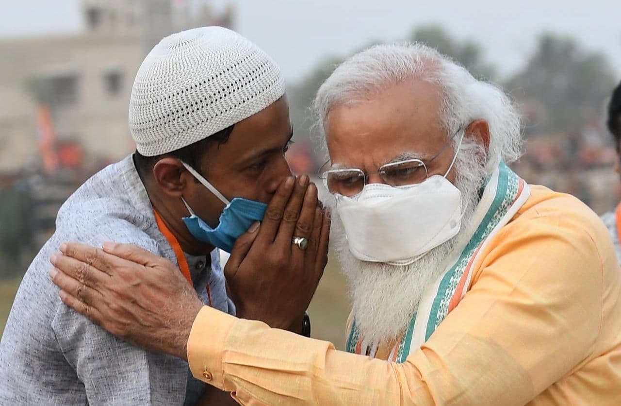 बंगाल चुनाव में मुस्लिम वोटर्स पर जंग, ममता और शुभेंदु को नोटिस, आखिर वोट बैंक में क्यों उलझी हैं पार्टियां?