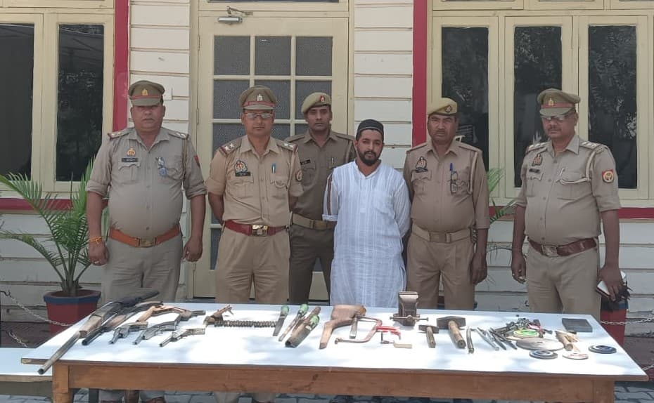 बरेली में निकाय चुनाव से पहले अवैध गन फैक्ट्री का भंडाफोड़, भारी मात्रा में हथियार बरामद, जानें पूरा मामला