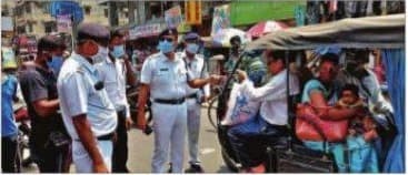‘मास्क नहीं तो खैर नहीं’, एक्शन में कोलकाता पुलिस, Shopping Mall और बाजारों में चलाया अभियान
