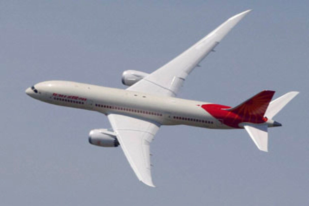 Flight Tickets: 31 अगस्त से हट जाएगा एयरफेयर कैप; टिकट महंगे होंगे या सस्ते? जानें