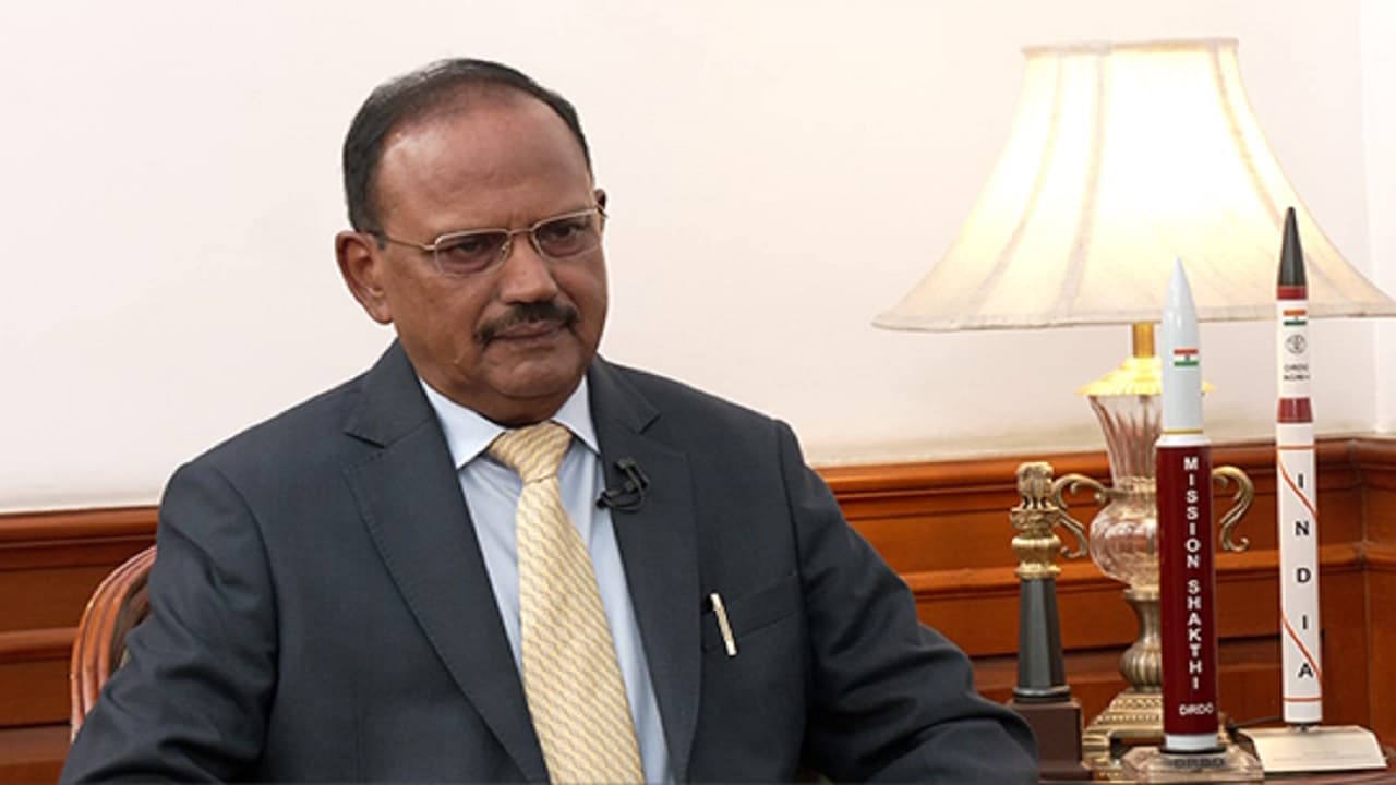 अजीत डोभाल की अध्यक्षता में अफगानिस्तान पर दिल्ली में बैठक, जानिए किन बातों पर दिया गया जोर