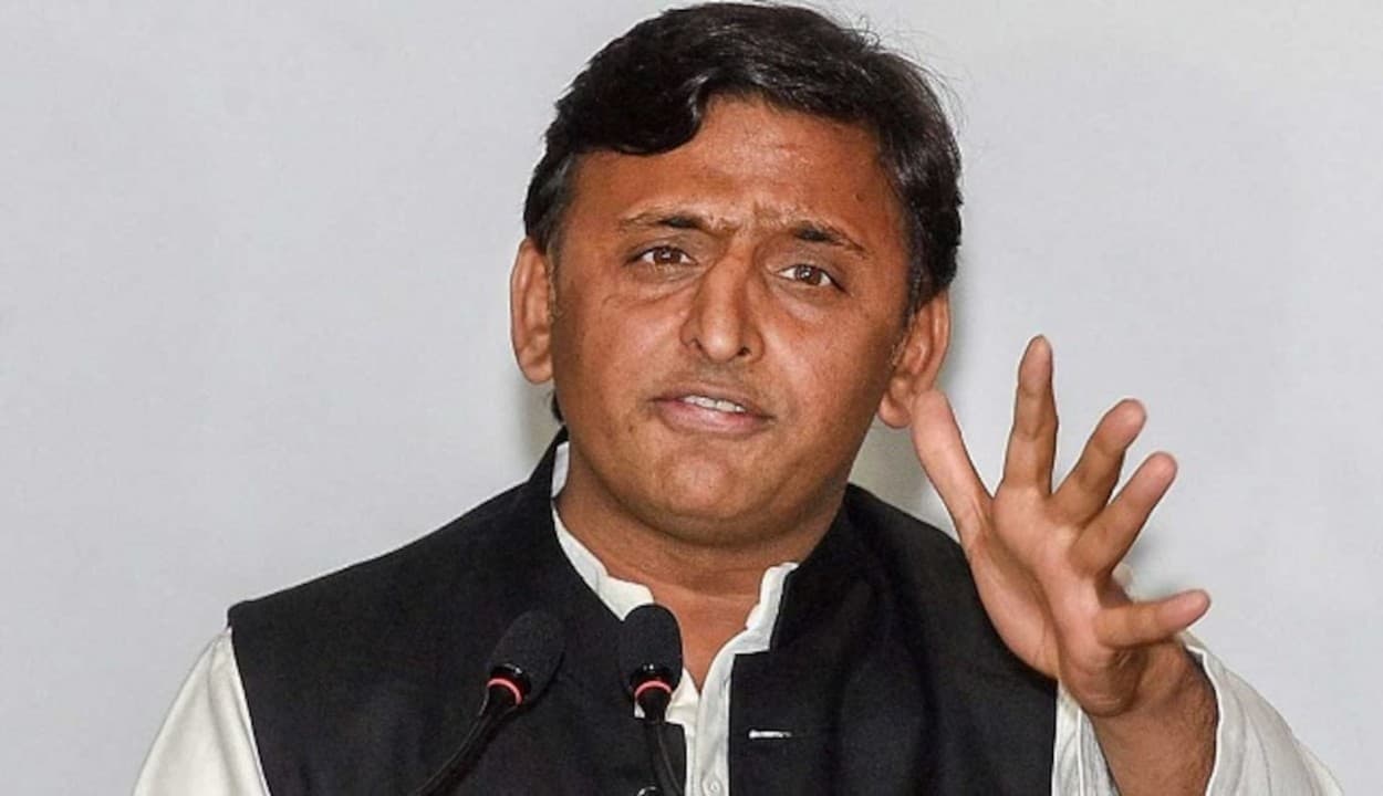 UP Election 2022: सपा सुप्रीमो अखिलेश यादव बोले- 300 यूनिट मुफ्त बिजली चाहने वालों से सपा भरवाएगी फॉर्म