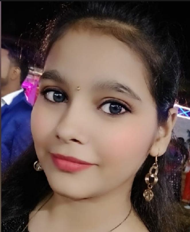 Aligarh News: बोर्ड रिजल्ट का डर था या सेल्फी लेने के चक्कर में मॉल की चौथी मंजिल से गिरी छात्रा?