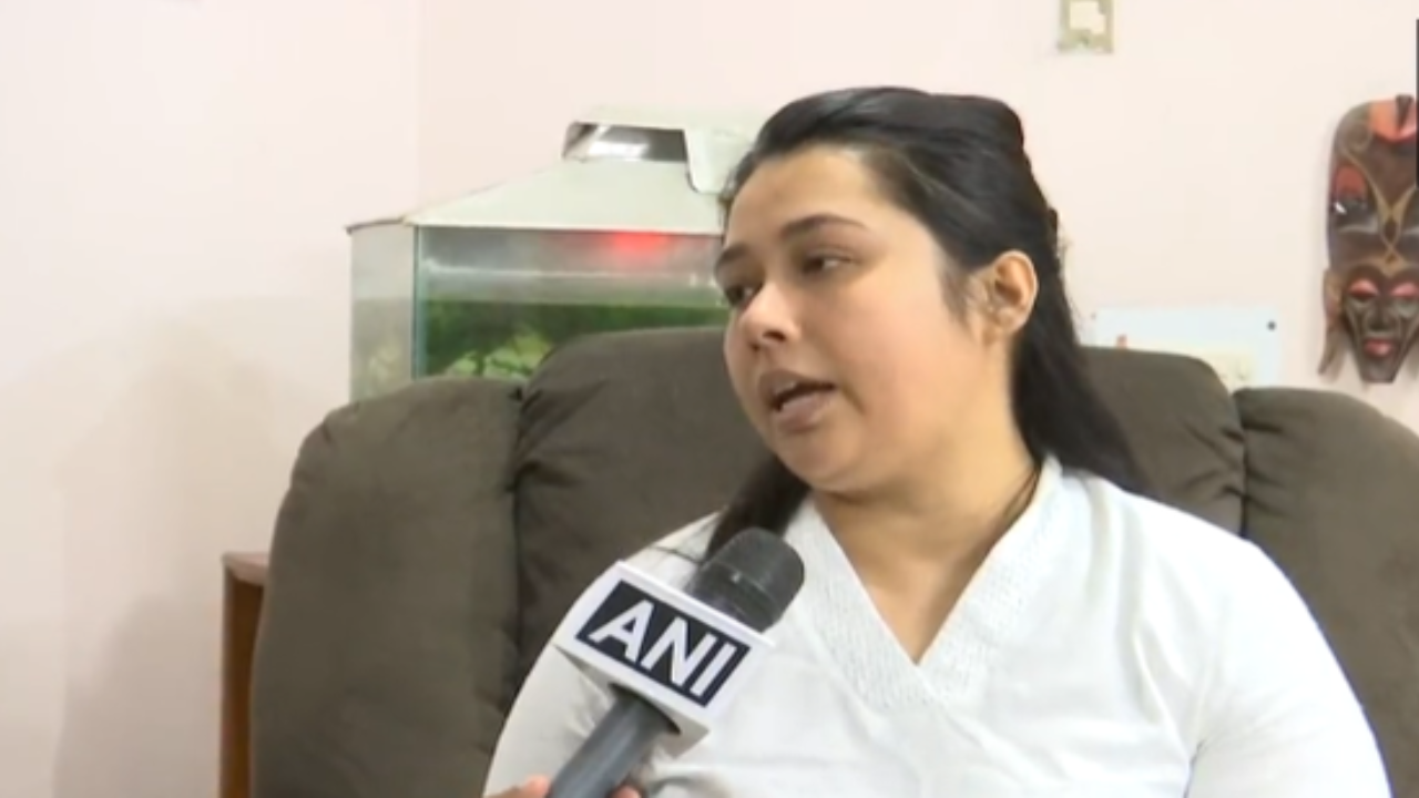 असम : अंकिता दत्ता को कांग्रेस ने किया निष्कासित, हिमंत बिस्वा सरमा ने कहा- कानून करेगा अपना काम