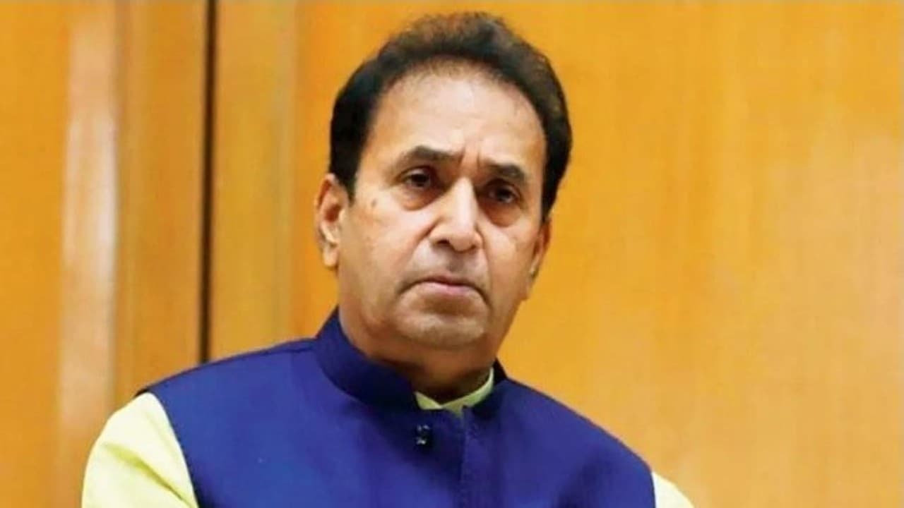 एंजियोग्राफी के लिए मुंबई के अस्पताल में भर्ती कराए गए अनिल देशमुख, अदालत से जमानत मिलने के बाद इलाज शुरू