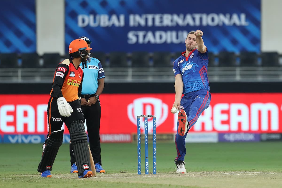 SRH vs DC: हैदराबाद और दिल्ली की टीमों में हो सकते हैं बड़े फेरबदल, यहां जानिए प्लेइंग 11