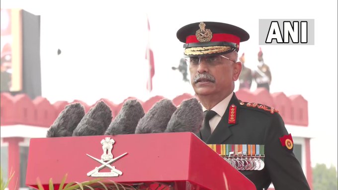 सीमा पर यथास्थिति को एकतरफा बदलने के किसी भी प्रयास को सफल नहीं होने देंगे, चीन को सेना प्रमुख की दो टूक
