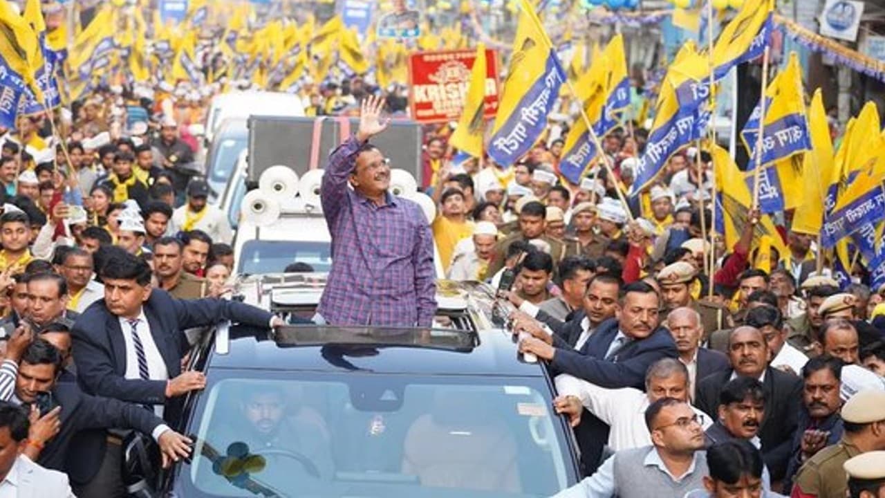 गुजरात चुनाव में तीसरी सबसे बड़ी पार्टी बनकर उभरी आम आदमी पार्टी, जानें देश में कैसे कर रही अपना विस्तार