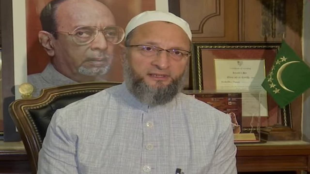 Gujarat Election:ओवैसी ने कहा, गुजरात में लंबे समय से BJP के सत्ता में बने रहने के लिए कांग्रेस जिम्मेदार