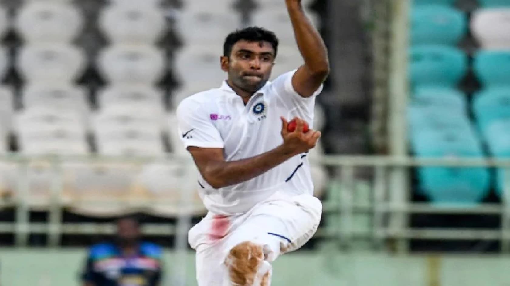 इंग्लिश काउंटी के पहले ही मैच में भारतीय स्पिनर आर अश्विन ने यह रिकॉर्ड किया अपने नाम