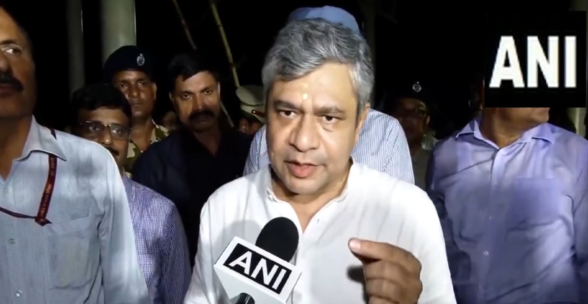 भुवनेश्वर राजधानी ट्रेन को कल से मिलेगा नया ‘तेजस कोच’, जानें इसकी खासियत