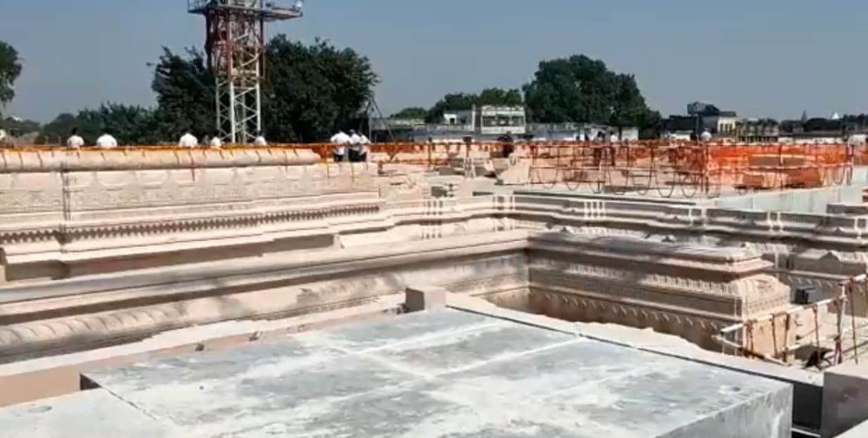 अयोध्या में श्रीराम जन्मभूमि मंदिर का निर्माण 50% तक हो गया पूरा, खूबियां जान दंग रह जाएंगे आप…
