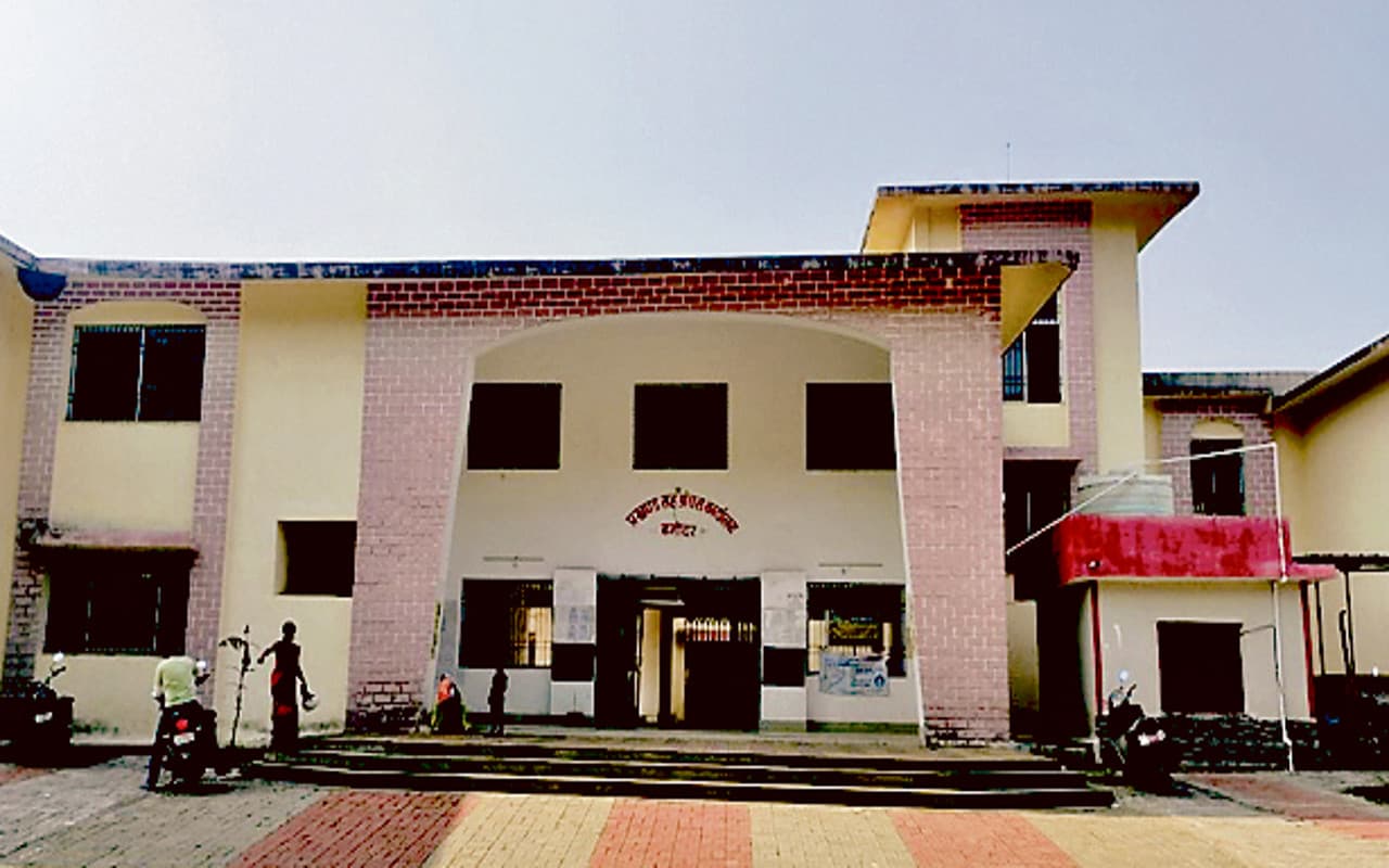 49 दिनों से हड़ताल पर हैं झारखंड के राजस्व कर्मचारी, नहीं बन रहे इनकम सहित अन्य सर्टिफिकेट