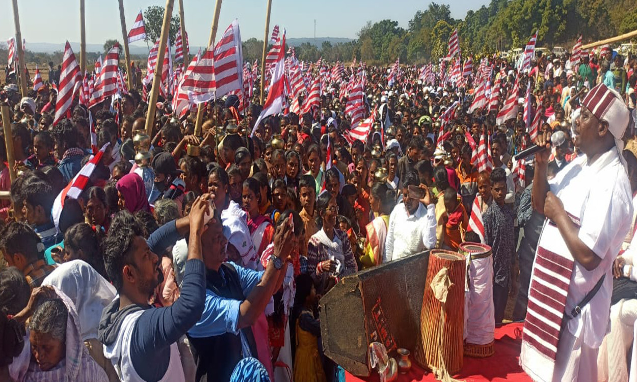 आदिवासी धार्मिक स्थल गुमला के सिरासीता में लगा मेला, धर्मगुरु बोले- देवघर के बाबाधाम की तरह ककड़ोलता भी बने धार्मिक स्थल