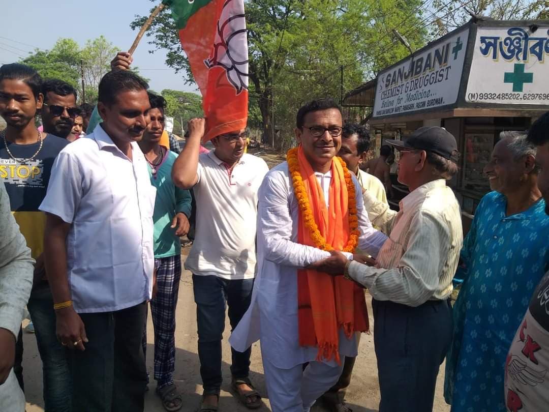 Bengal Chunav 2021 : गलसी विधानसभा सीट के 30 फीसदी आदिवासी वोटर्स को लुभाने के लिए कार्य कर रही है बीजेपी, प्रचार के लिए आएंगे योगी – ईरानी