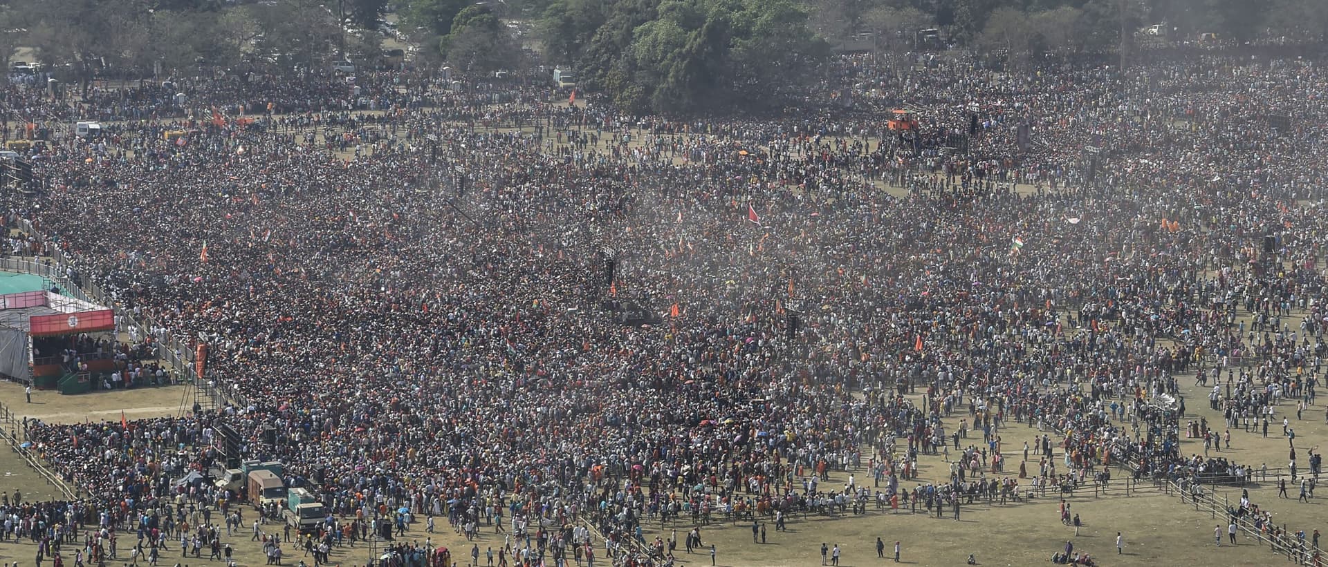 Brigade Rally: भाषण सुनने में मस्त रहे पीएम मोदी के फैन, जेब से गायब हो गये मोबाइल फोन