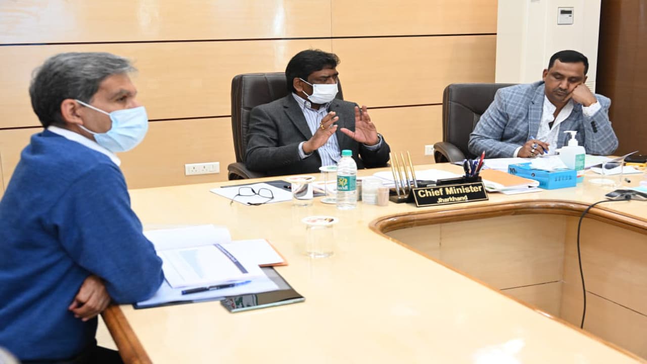 झारखंड में अब रोजाना हाेंगे 1 लाख कोरोना टेस्ट, CM हेमंत का निर्देश, पिकनिक स्थलों पर ना हो अधिक भीड़ झारखंड में अब रोजाना हाेंगे 1 लाख कोरोना टेस्ट, CM हेमंत का निर्देश, पिकनिक स्थलों पर ना हो अधिक भीड़