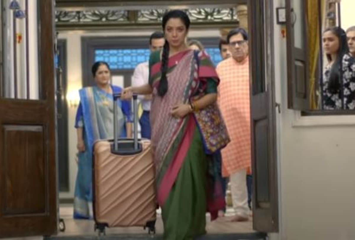 Anupamaa Spoiler Alert: अनुपमा ने अनुज के लिए छोड़ा वनराज का घर, शाह परिवार को लगेगा जबरदस्त झटका, देखें VIDEO