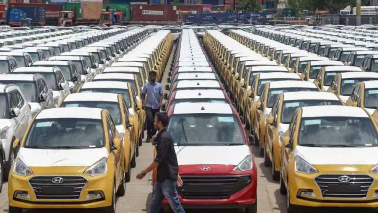 वित्त वर्ष 2023-24 की पहली छमाही में 9 फीसदी बढ़ी वाहनों की बिक्री, फाडा ने दी ये जानकारी