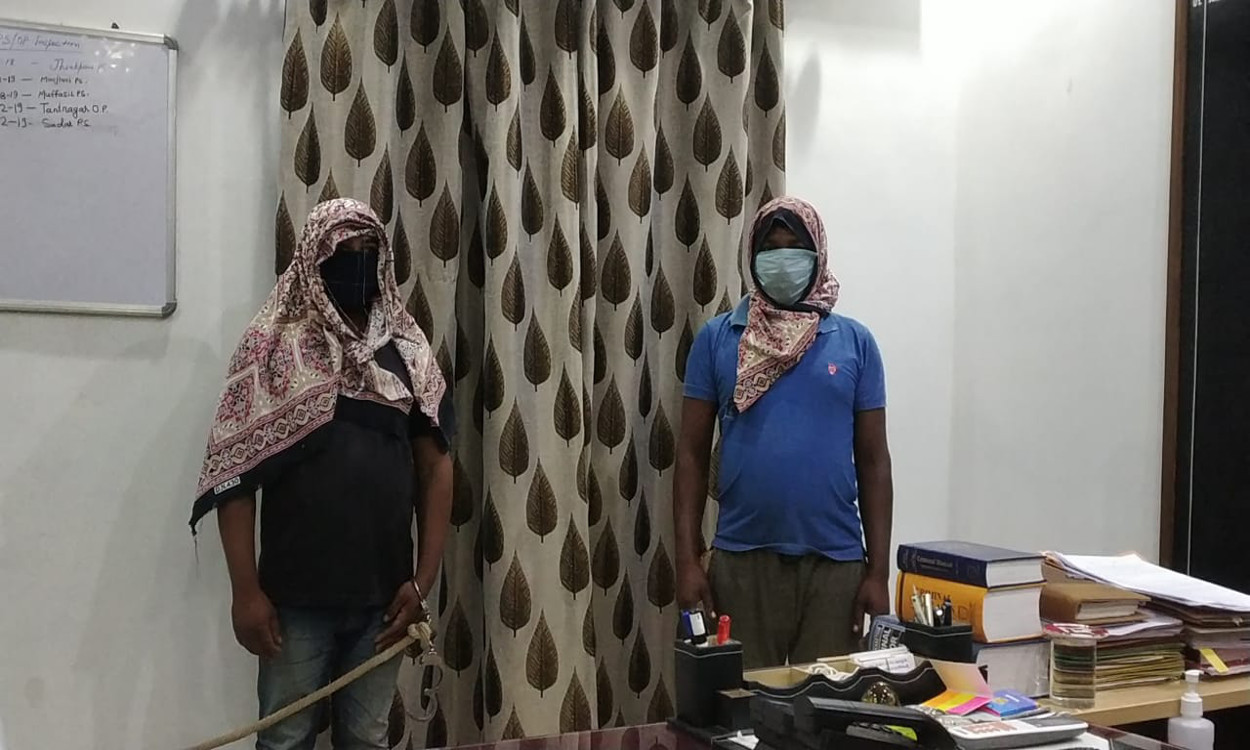 चाईबासा से 2 और लातेहार से 1 माओवादी गिरफ्तार, कई सामान हुए बरामद