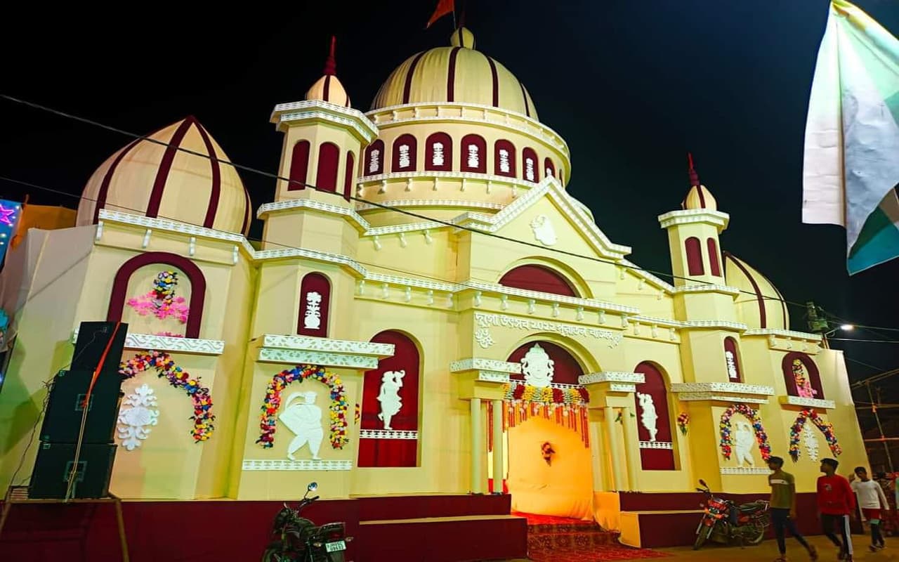 पूर्वी सिंहभूम के चाकुलिया का पुराना बाजार दुर्गापूजा पंडाल बना सर्वश्रेष्ठ पंडाल, जानें इसकी खासियत