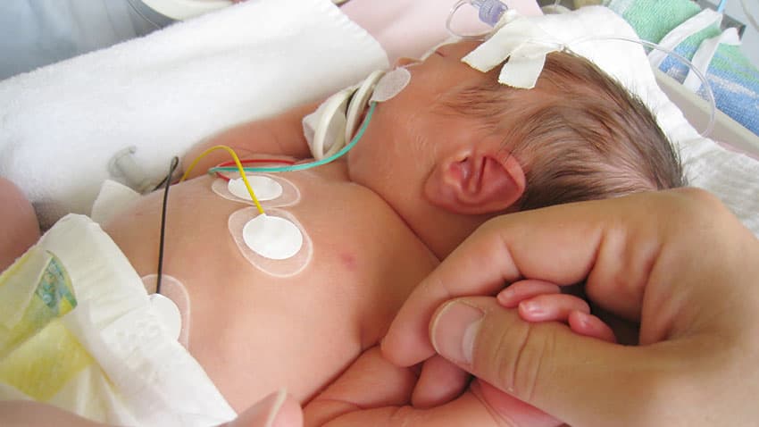 Congenital Heart Disease: जन्मजात दिल की बीमारी से ग्रसित बच्चों का नि:शुल्क ऑपरेशन कराएगी UP सरकार, MOU साइन