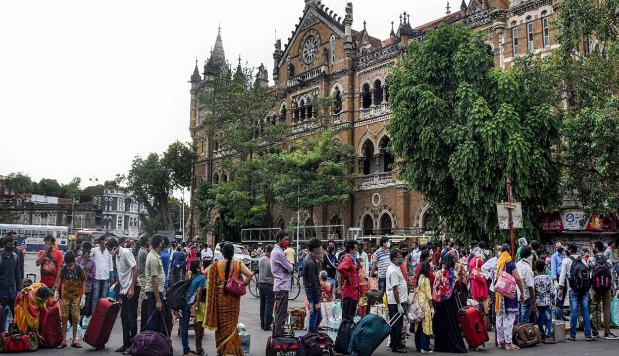 सावधान! जुलाई-अगस्त तक महाराष्ट्र में फिर आ सकती है कोरोना की तीसरी लहर, जानिए तैयारियों को लेकर क्या कहती है सरकार