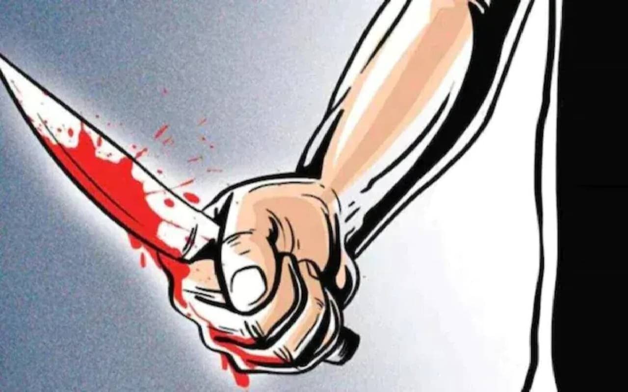 चक्रधरपुर : घरेलू विवाद में धारदार हथियार से पत्नी ने की पति की हत्या, थाना में किया आत्मसमर्पण