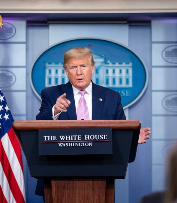 तो जून 2021 तक नहीं खत्म होगा कोरोना? अमेरिकी रक्षा मंत्रालय के लीक दस्तावेज से खुलासा