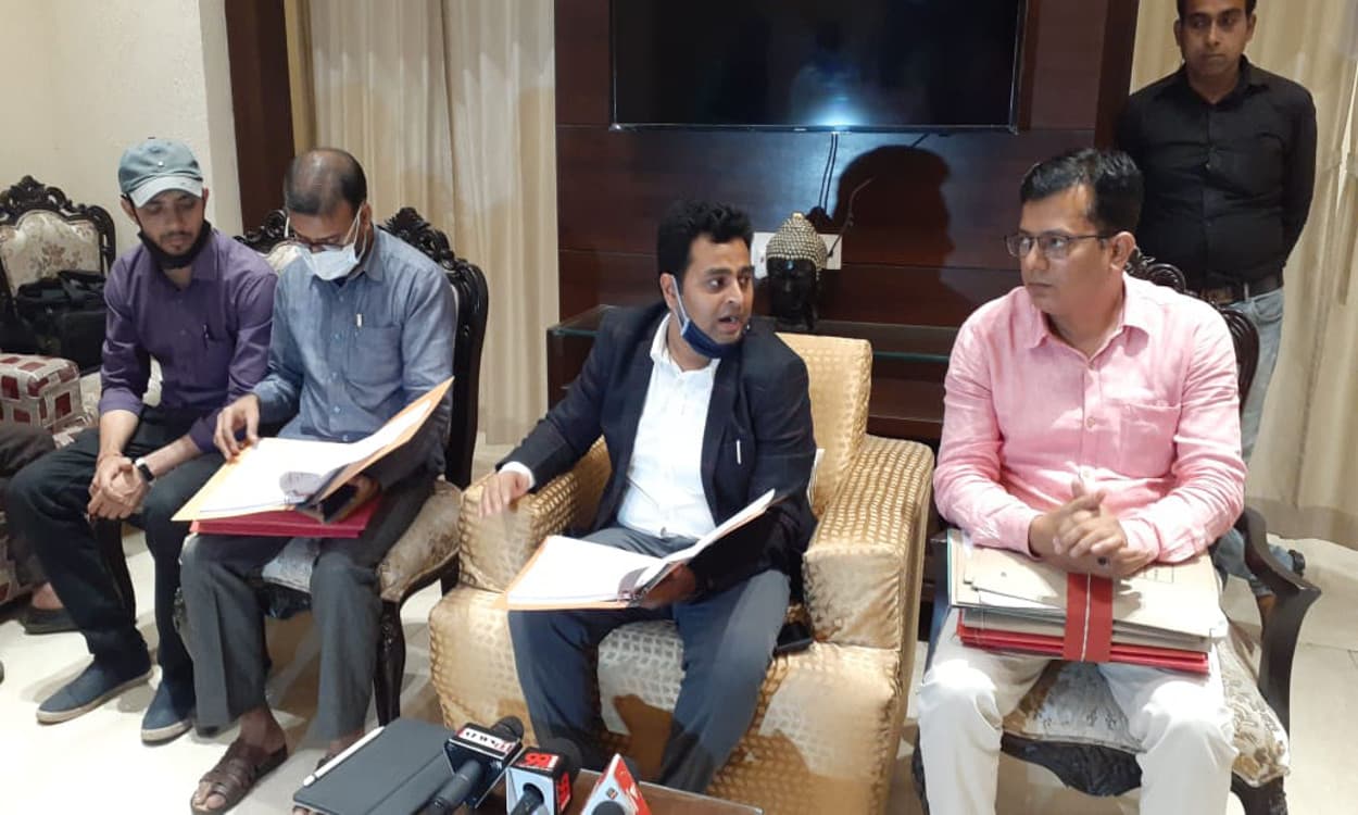 करोड़ों के प्री मैट्रिक छात्रवृत्ति घाेटाले का क्या है राज और धनबाद में किस पर गिरी गाज, पढ़ें रिपोर्ट करोड़ों के प्री मैट्रिक छात्रवृत्ति घाेटाले का क्या है राज और धनबाद में किस पर गिरी गाज, पढ़ें रिपोर्ट