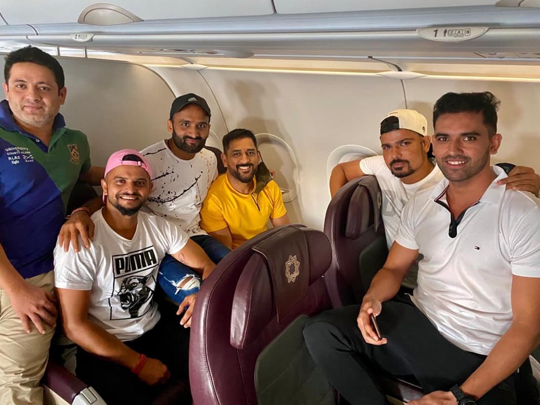 IPL 2020: रांची से चेन्नई पहुंचे महेंद्र सिंह धौनी, फिर होगी कोरोना की जांच