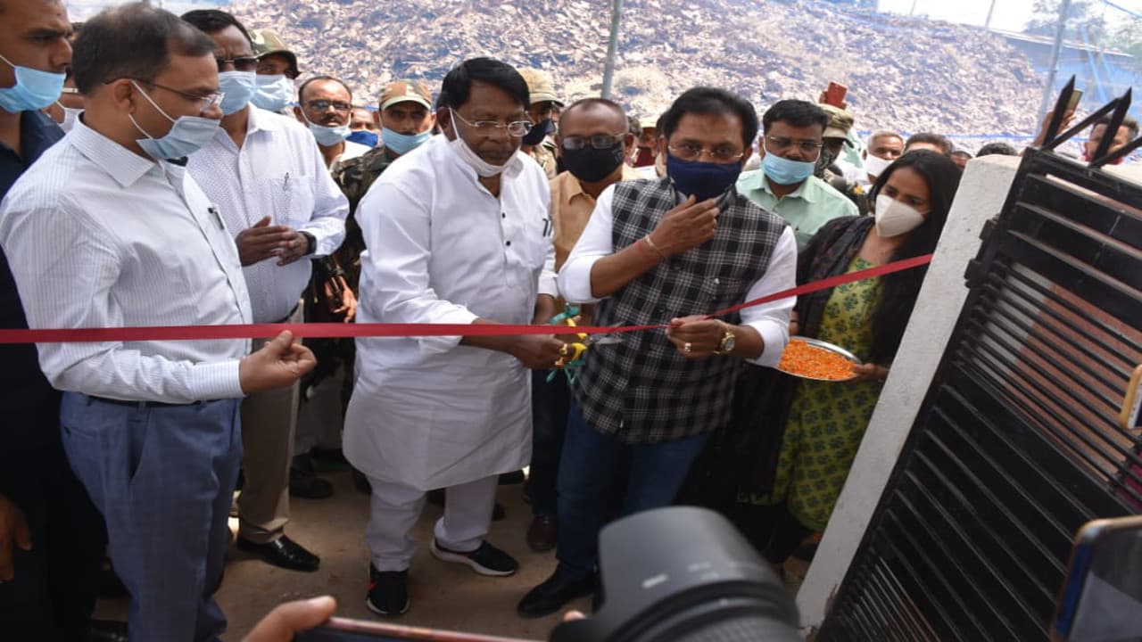 ईंधन का बेहतर विकल्प है ब्रिकेट, झारखंड के मंत्री डॉ रामेश्वर बोले- जलावन के साथ- साथ लोगों को मिलेगा रोजगार