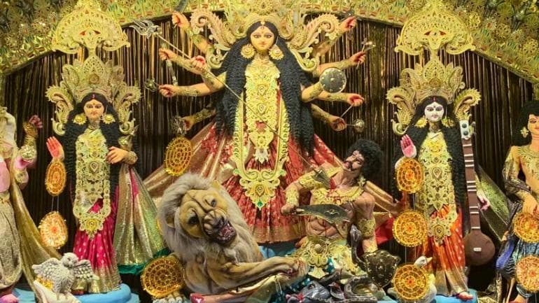 कोरोना काल में इस बार कोलकाता में इस तरह से हो रही है दुर्गा पूजा मनाने की तैयारी