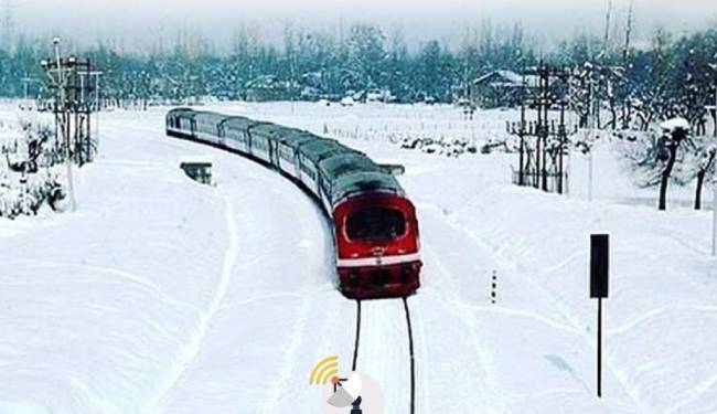 भारतीय रेल के वाईफाई नेटवर्क से जुड़े श्रीनगर समेत कश्मीर घाटी के सभी 15 रेलवे स्टेशन : पीयूष गोयल