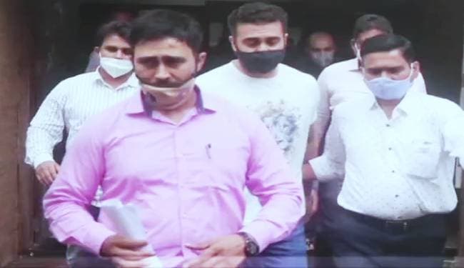 पुलिस हिरासत की अवधि बढ़ाने पर राज कुंद्रा पहुंचे बॉम्बे हाई कोर्ट, कहा- गिरफ्तारी अवैध