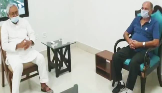 मुख्यमंत्री नीतीश कुमार से मिले सुशांत सिंह राजपूत के पिता केके सिंह, सीबीआई जांच की धीमी जांच से दुखी है परिवार