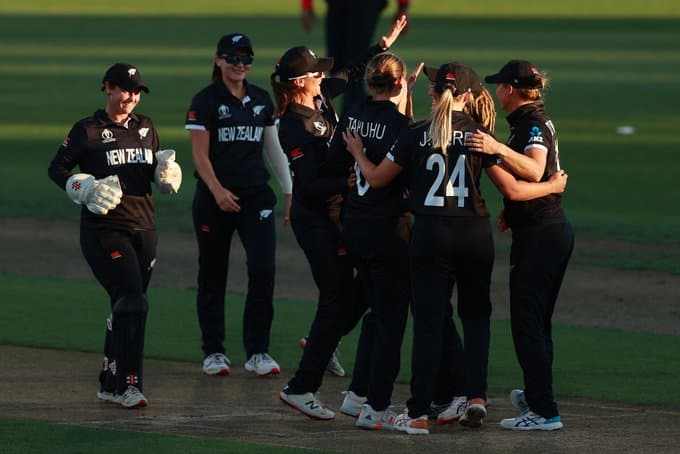 ICC Women’s World Cup: न्यूजीलैंड ने भारत को 62 रन से हराया, बेकार गयी हरमनप्रीत कौर की 71 रन की पारी