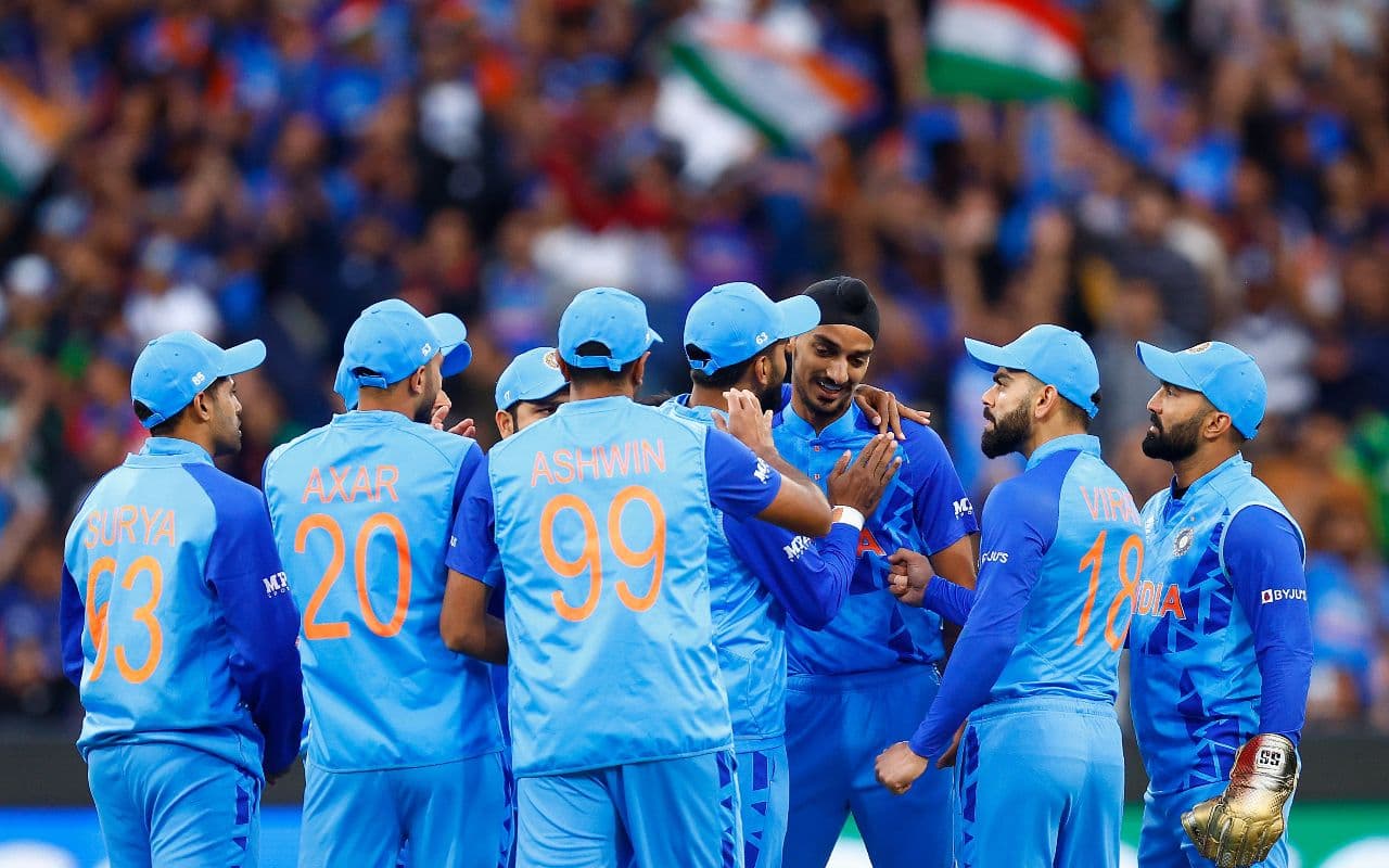 T20 World Cup: जसप्रीत बुमराह की गैरमौजूदगी में अर्शदीप सिंह ने टीम को संभाला, रोहित शर्मा ने की तारीफ
