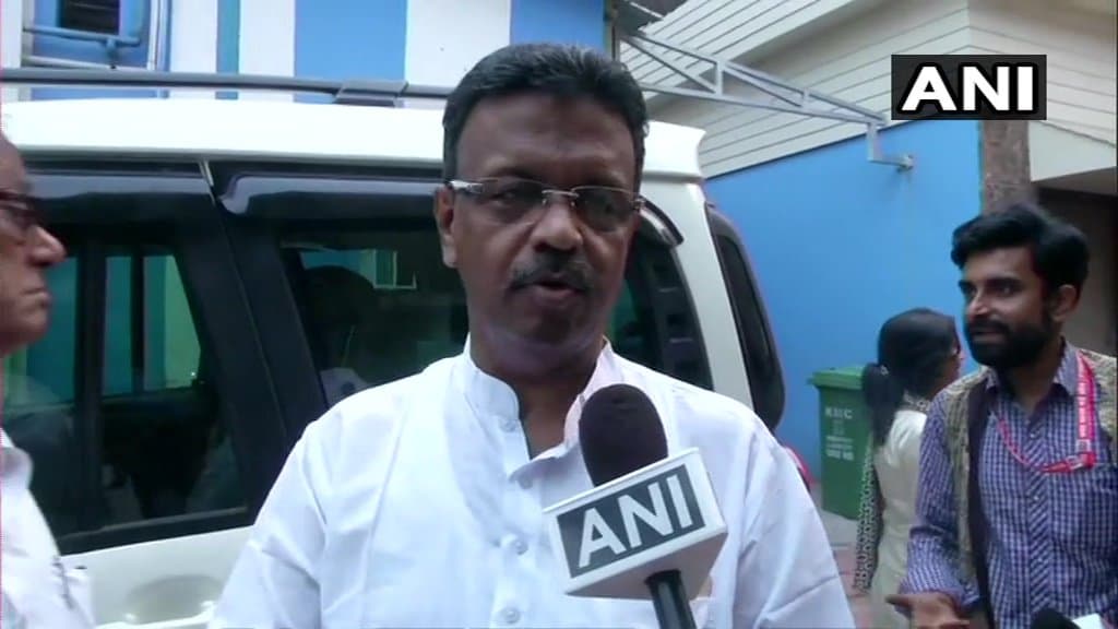 मंत्री फिरहाद हकीम ने कहा : महुआ मोइत्रा को बदनाम करने के लिए लगाये गये हैं आरोप