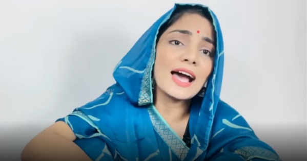 नेहा सिंह राठौड़ की कार को ट्रक ने मारी टक्कर, जानें हर्जाना मांगने पर सिंगर से किसने की अभद्रता