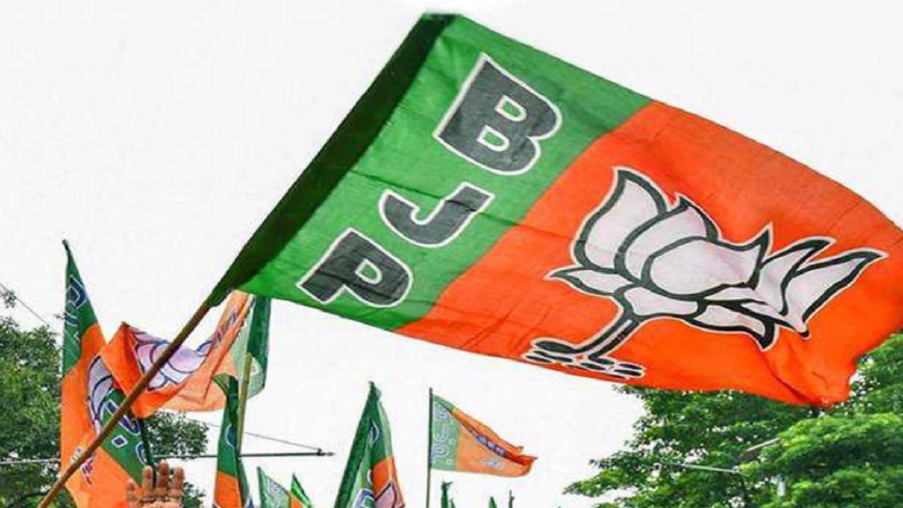 गुजरात चुनाव 2022: गुजरात दंगों के दोषी की बेटी को BJP ने नरोदा से दिया टिकट, क्या रहेगी पिता की भूमिका?