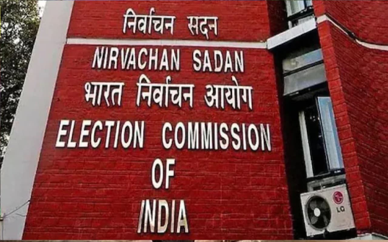 Gujarat Elections 2022: दो चरण में हो सकता है मतदान, 1 या दो नवंबर को हो सकता है तारीखों का ऐलान