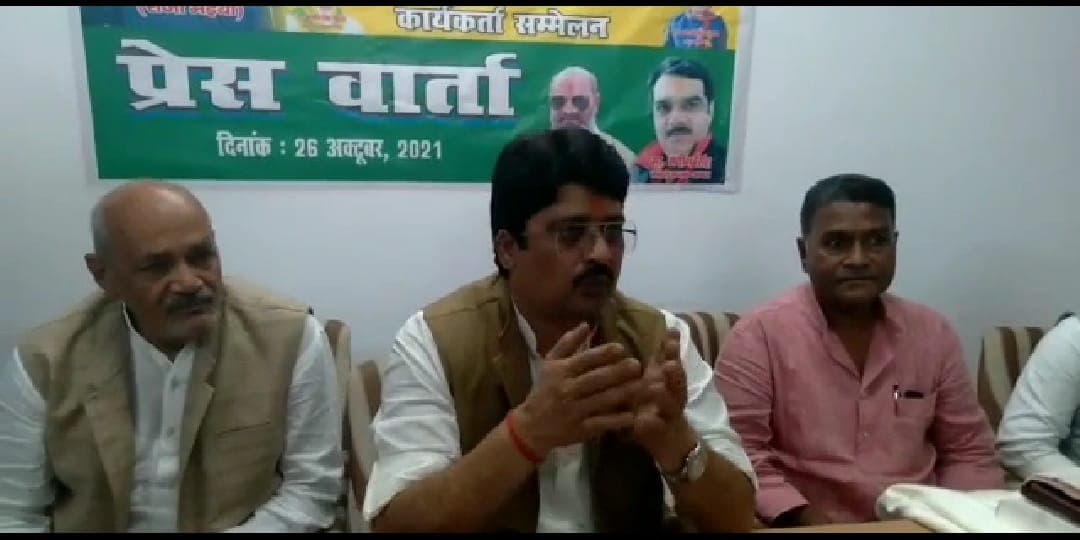 यूपी चुनाव 2022 को लेकर राजा भैया का ऐलान- सीएम योगी के खिलाफ कैंडिडेट नहीं, 100 सीटों पर लड़ेंगे चुनाव