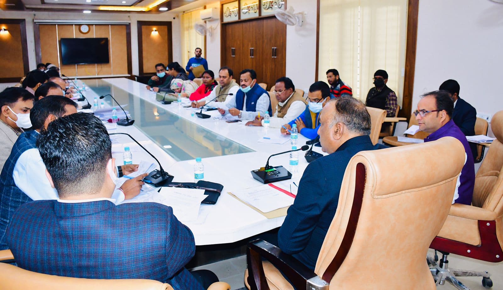 Agra News: नगर निगम ने भगवान टॉकीज चौराहे का भी बदल दिया नाम, अब जाना जाएगा इस नाम से…
